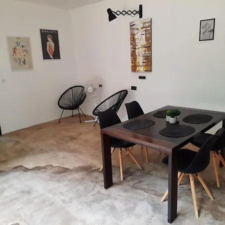 Silent Nature Tiny House - Mit Pool - Holiday home *