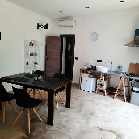 Hotel Silent Nature Tiny House - Mit Pool - 3*